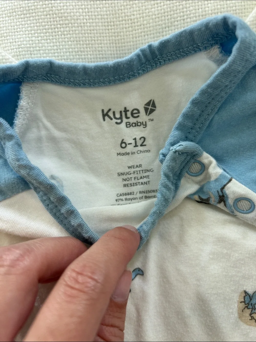 Kyte BABY Blue & White Dino shortall EUC 6-12 months
